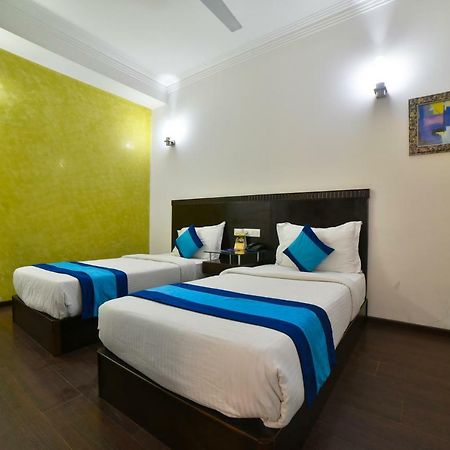 Hotel Mint Casa New Delhi Exterior photo