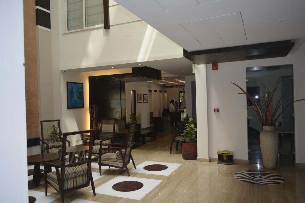 Hotel Mint Casa New Delhi Exterior photo