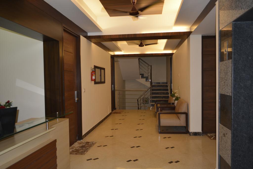Hotel Mint Casa New Delhi Exterior photo