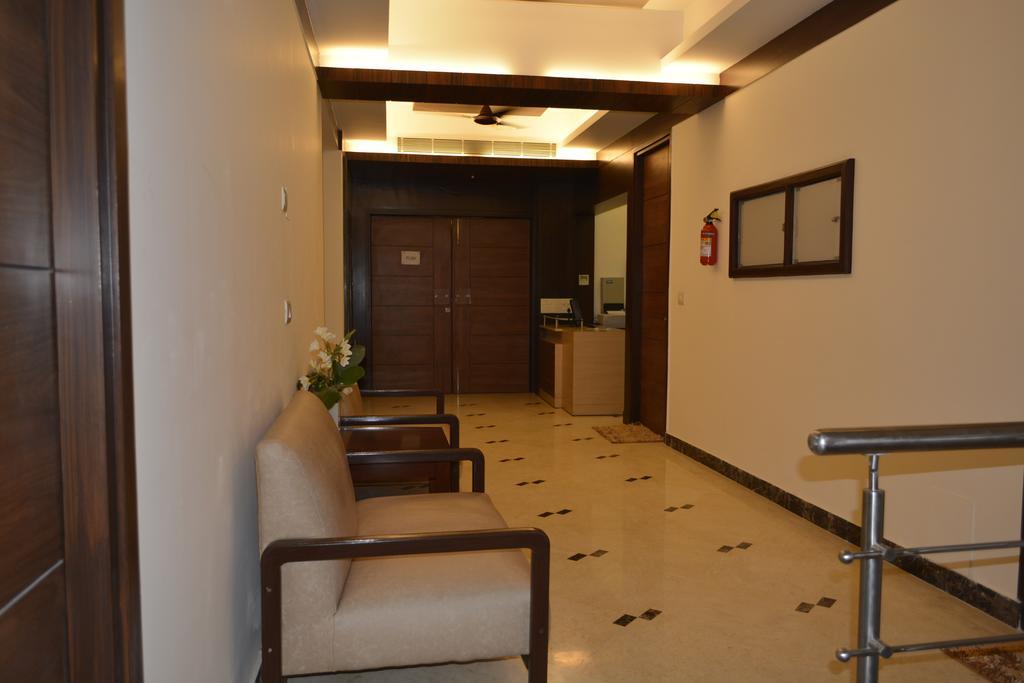 Hotel Mint Casa New Delhi Exterior photo