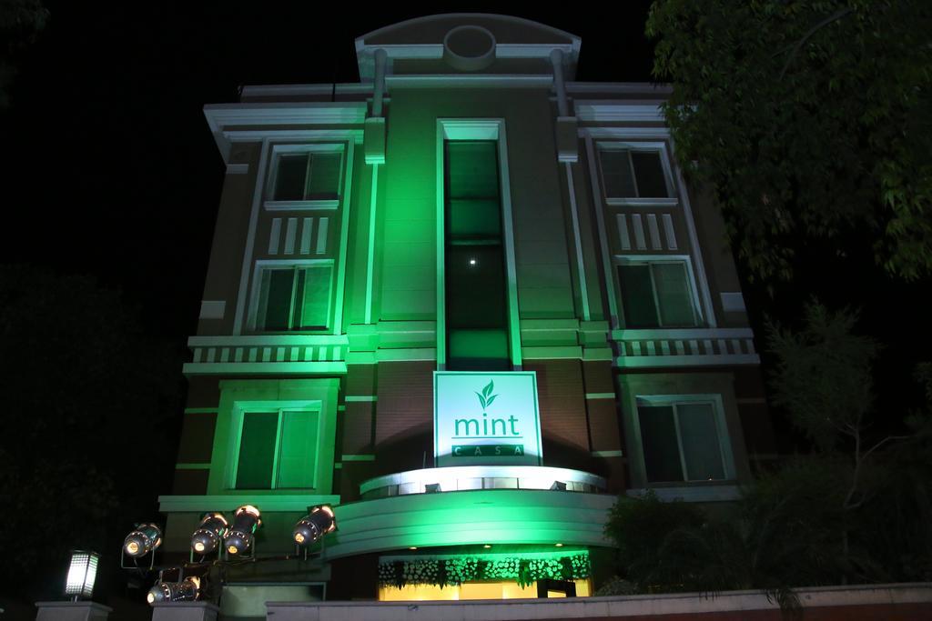Hotel Mint Casa New Delhi Exterior photo
