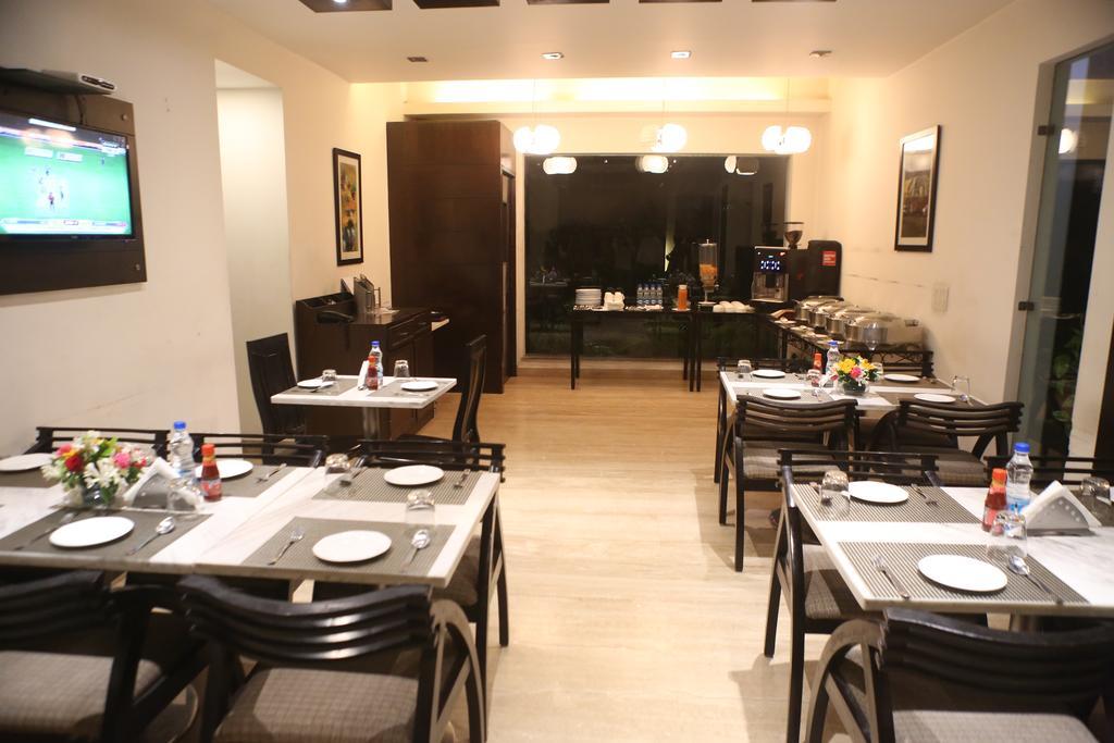 Hotel Mint Casa New Delhi Exterior photo