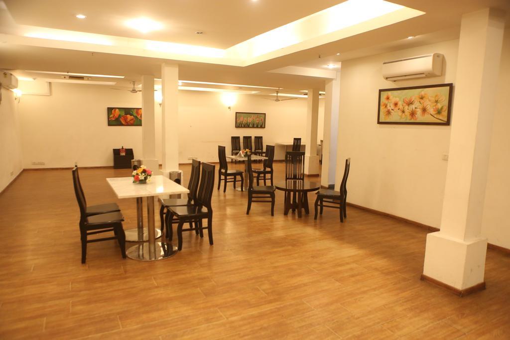 Hotel Mint Casa New Delhi Exterior photo