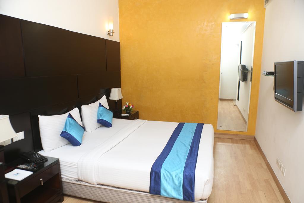 Hotel Mint Casa New Delhi Exterior photo