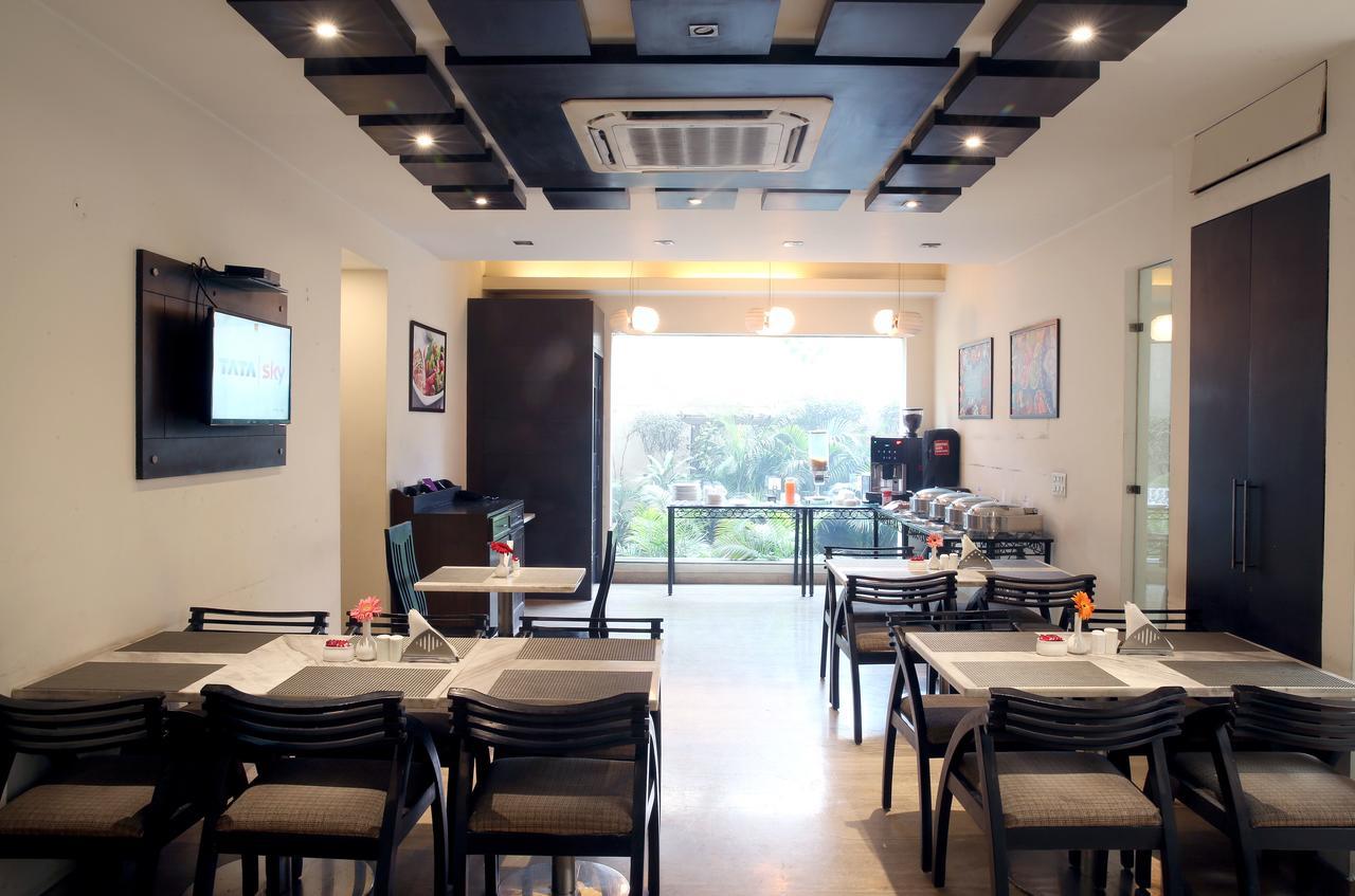 Hotel Mint Casa New Delhi Exterior photo