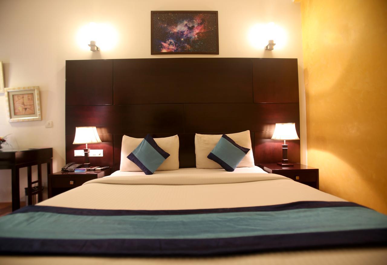 Hotel Mint Casa New Delhi Exterior photo