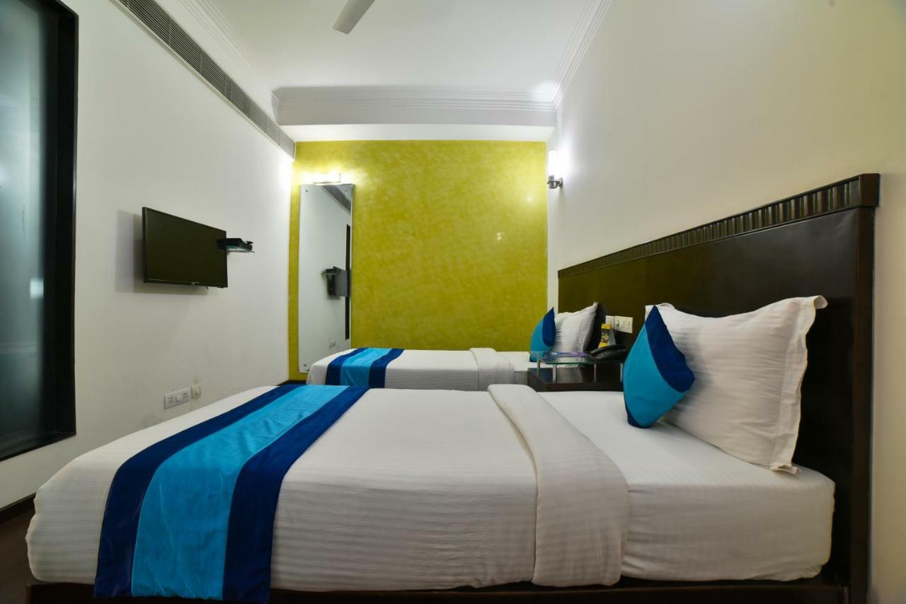 Hotel Mint Casa New Delhi Exterior photo